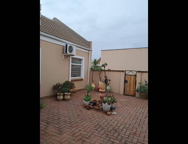 2 BEDROOM SIMPLEX SOLD IN ANNLIN